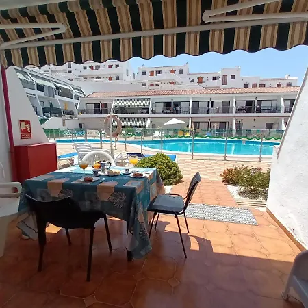 Petula Holiday Pool View