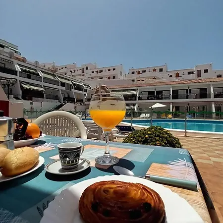 Petula Holiday Pool View لوس كريستيانوس